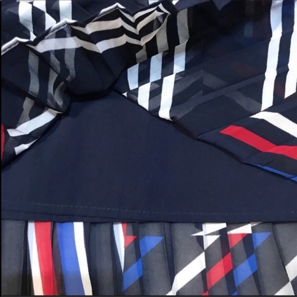 Roz & Ali Pleated Red White Blue Skirt Size M - Picture 3 of 7